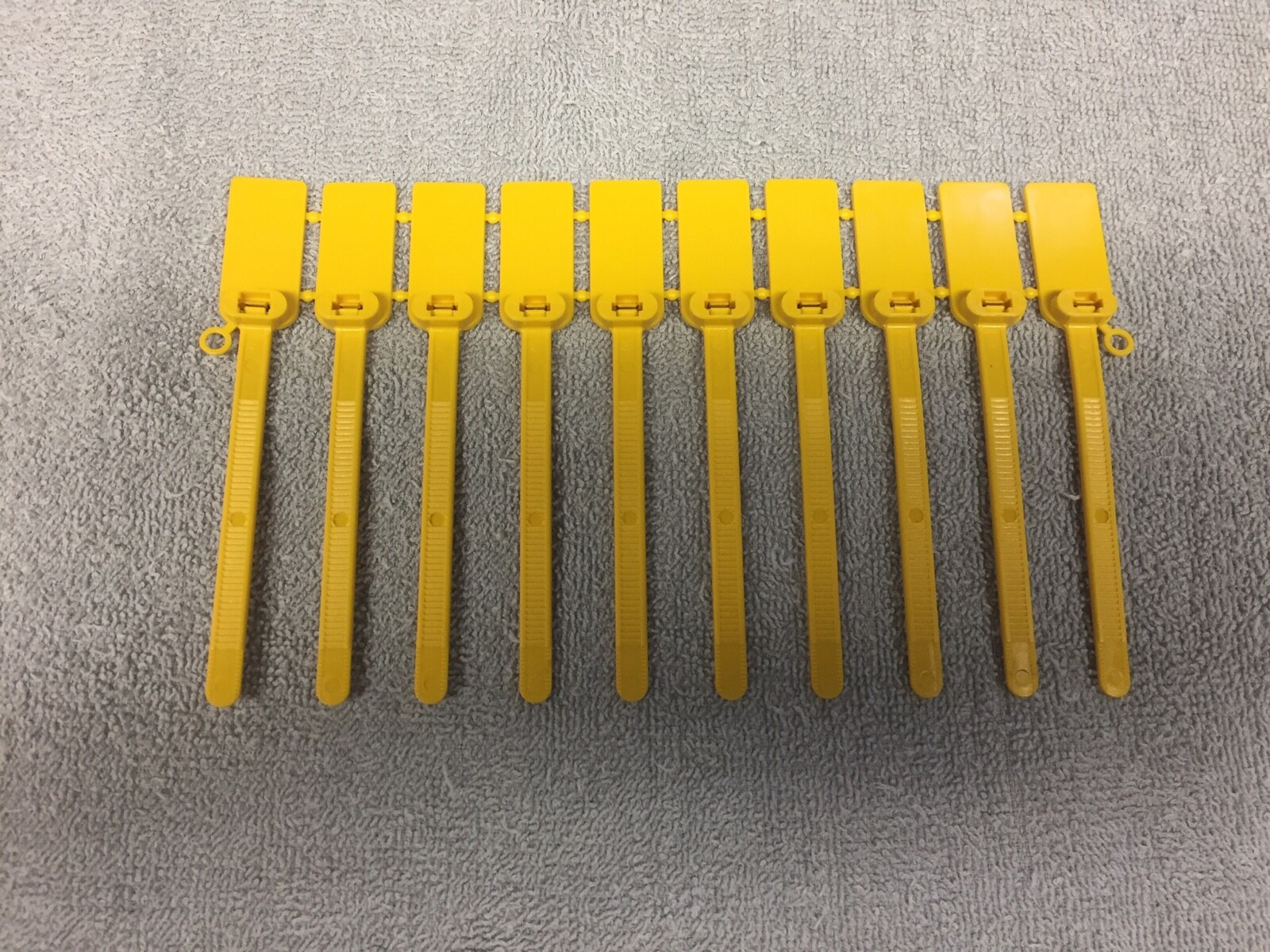 Self-locking Teeth Marker Label Cable Zip Ties, 135 Pcs,  Yellow
