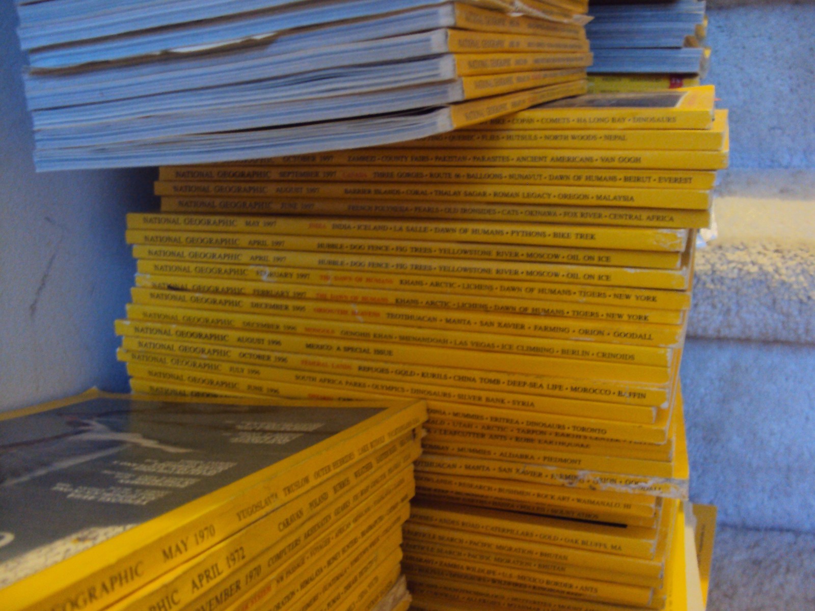 Lot 8 Vintage National Geographic Magazine Random Pick 1960s- 1980s No duplicate