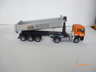 1:55 Siku 3522 MAN / 4012 WERBE MODEL AVG BOUSTOFFE GENNEP Fliegl Sattelkipper