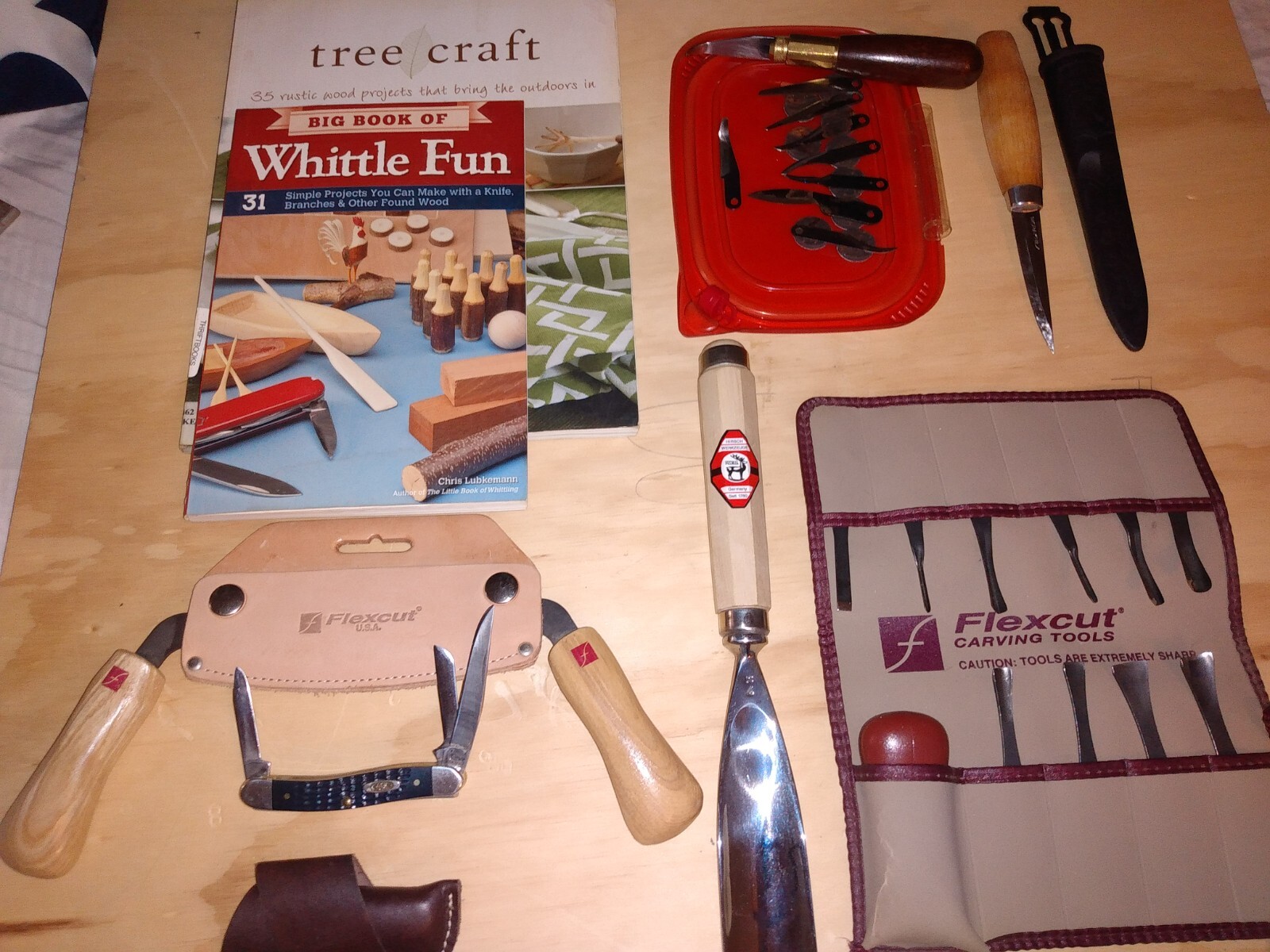 Wood Carving Whittling Kit Knives Gouges Books