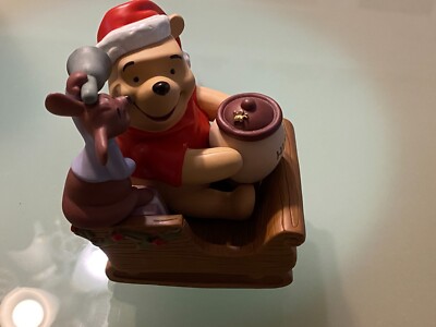 Pooh & Friends A Sleigh Full Of Presents, Hearts Full Of Love In Box