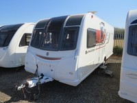 Bailey Unicorn Vigo S3 Transverse Island Bed 4 Berth