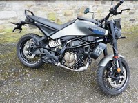 Husqvarna Svartpilen 125