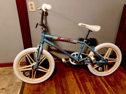 Schwinn Predator Freeform Ex Mid 80s Model BMX All OG Except New Tires & Grips