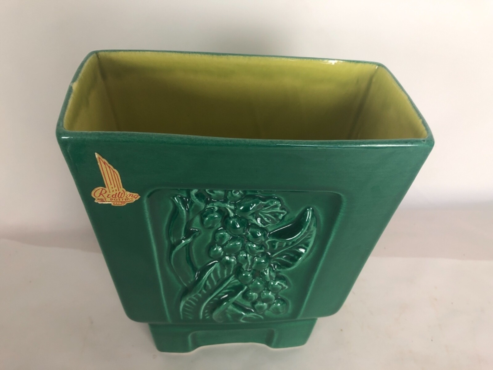 RED WING POTTERY FIGURAL GREEN  VASE #B2001 WITH LABEL