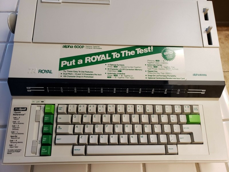 Royal typewriter photos of Royal Alpha 600 by year then serial number