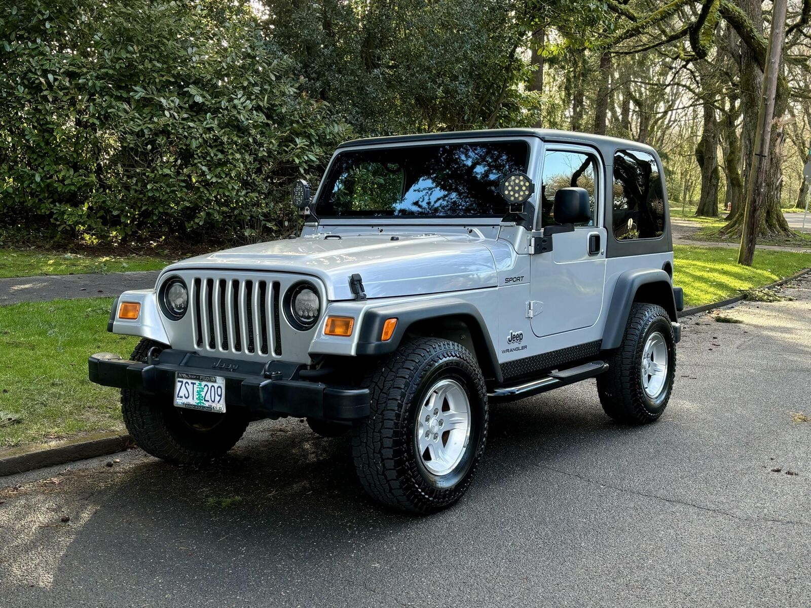 2004 JEEP WRANGLER SPORT 4X4 5-SPEED 2DR HARD TOP SUV 4.0L 6'CYL ONLY 114K MILES