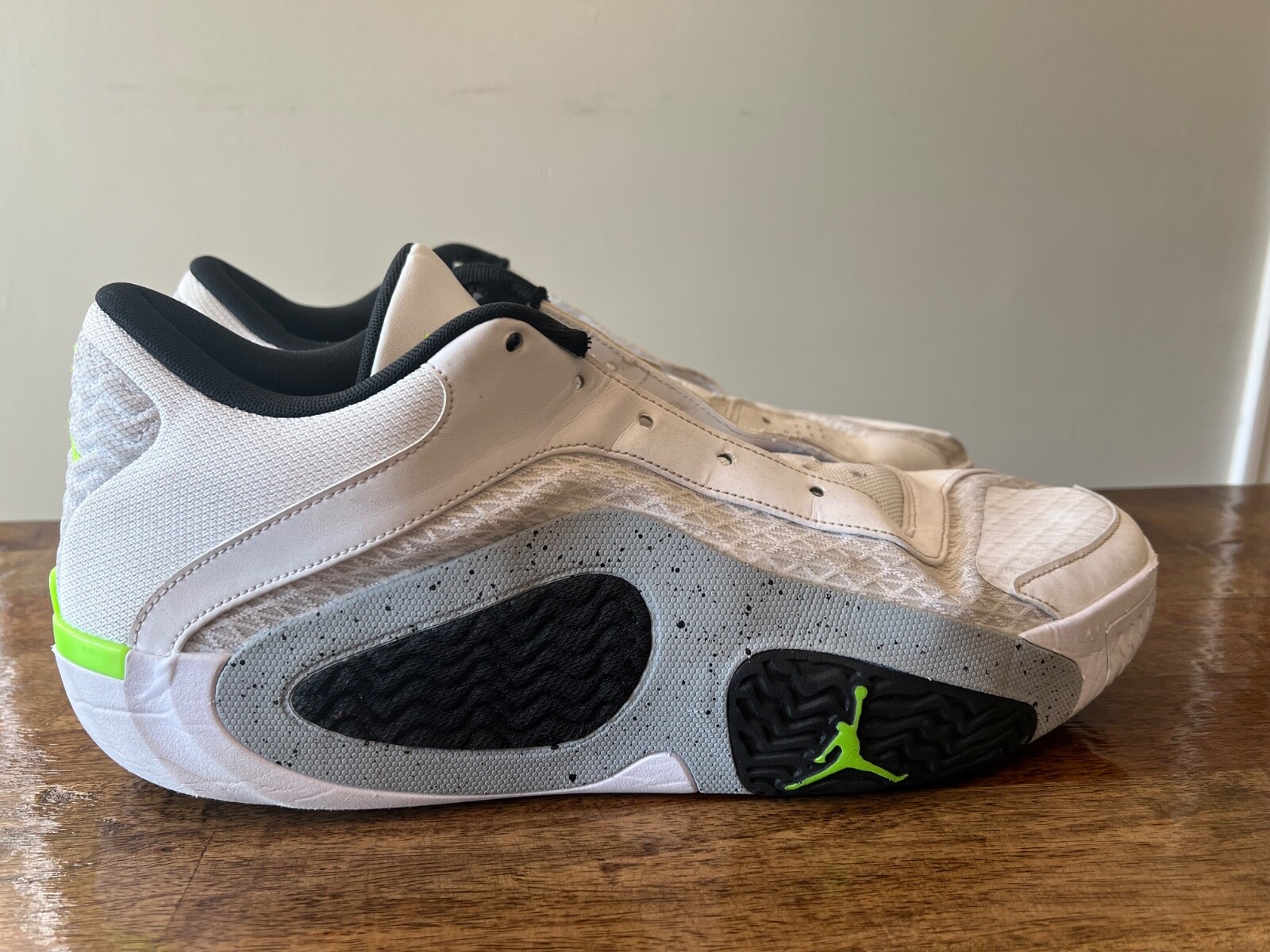 JORDAN TATUM 2 PF 9.5 ホワイト/グレー JORDAN TATUM 2 PF 9.5 ホワイト/グレー - メルカリ