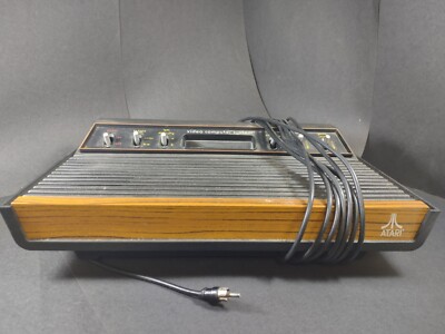 Vintage 1977/78 Atari CX-2600 Video Computer System Console - For Parts UNTESTED