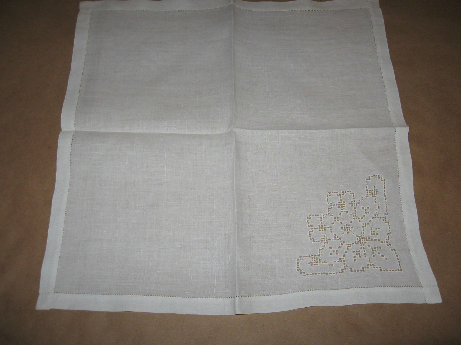 7 VINTAGE WHITE LINEN NAPKINS w/DRAWN WORK & HEMSTITCH 13