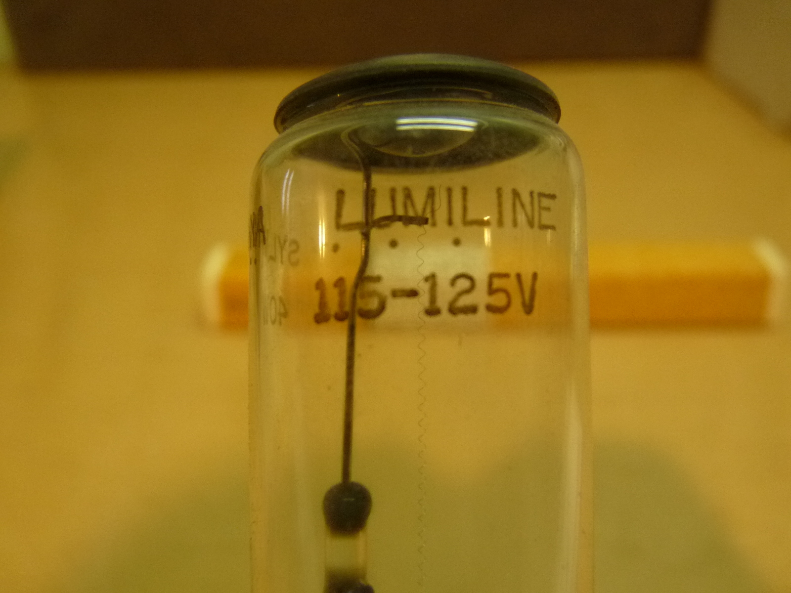 NEW Sylvania L40 CLEAR LUMILINE Light Bulb! 40W. GUARANTEED WORKING