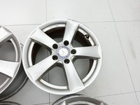Mercedes S204 C180 09-14 4 x Felgen Aluminiumfelge 16 Zoll 5X112 Mercedes S204 C180 09-14 01.06.2010 gebraucht Vorschau 8