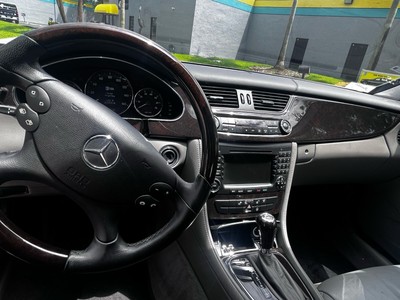 image 4 of interior