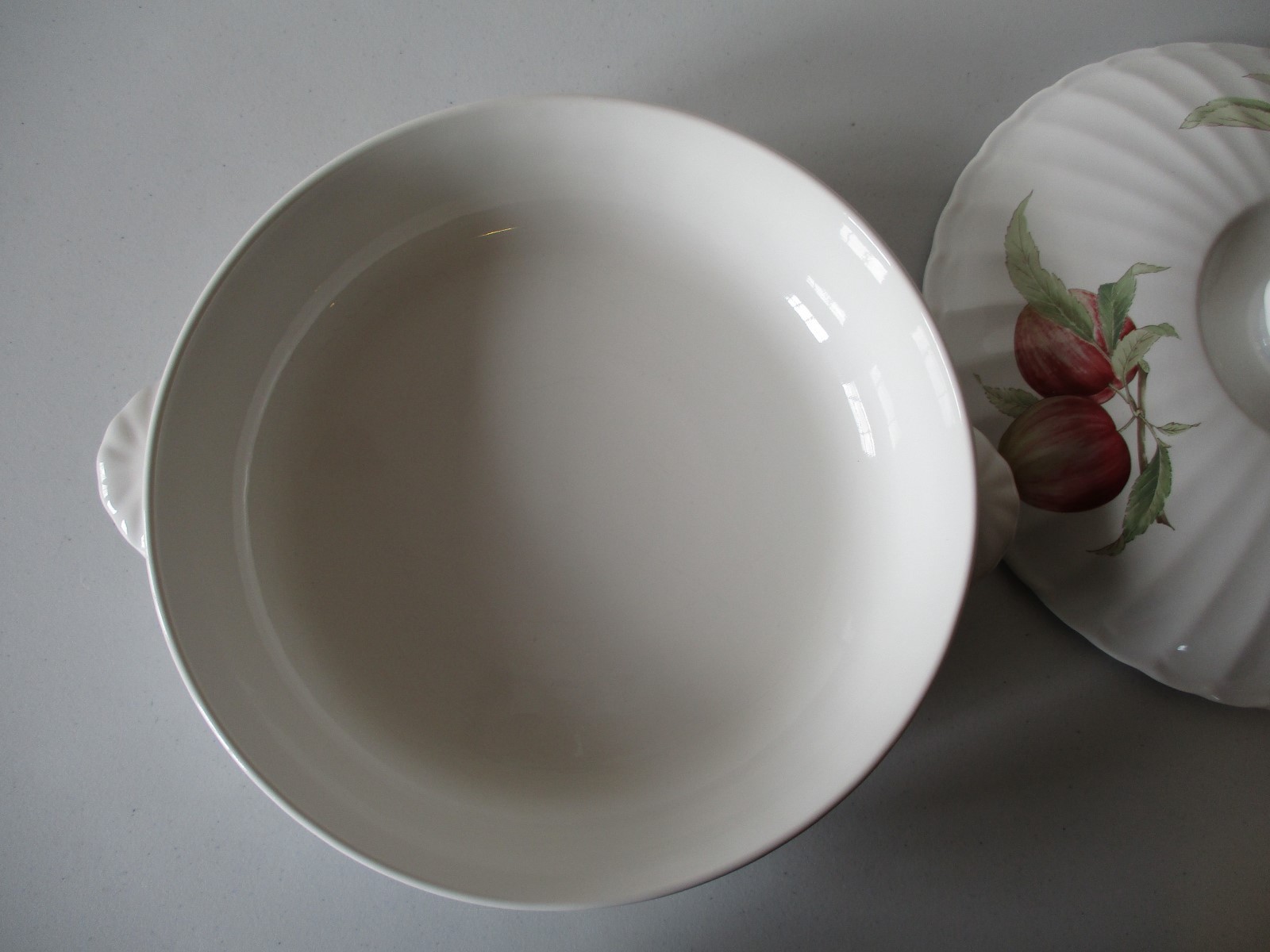 Mikasa Maxima Belle Terre 1.5 Qt. Round Covered Casserole 9