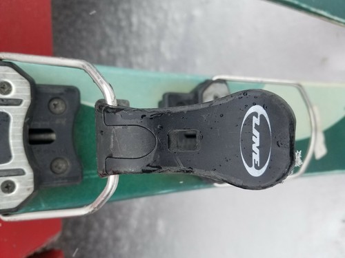 LINE Snowblades