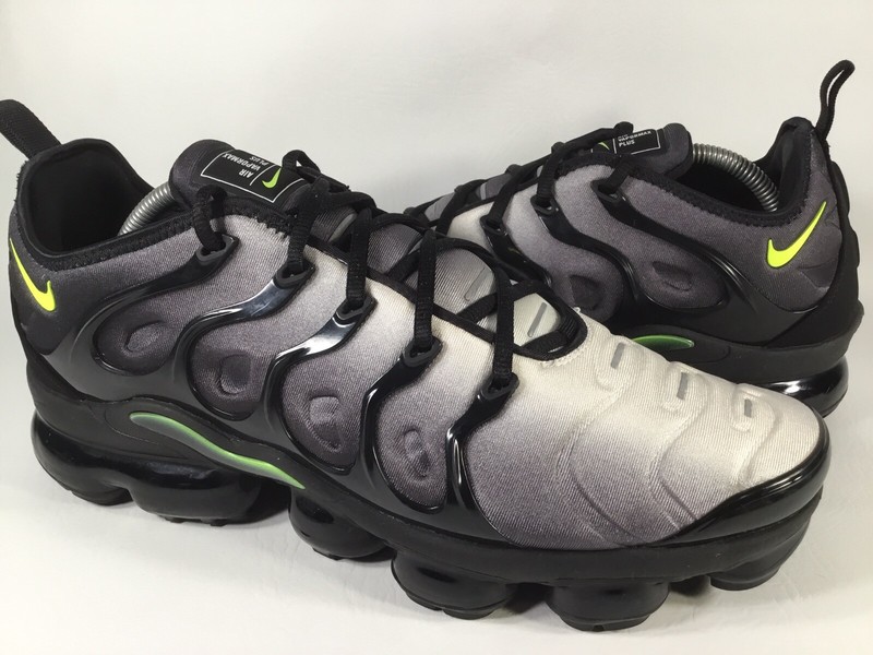 vapormax plus volt green