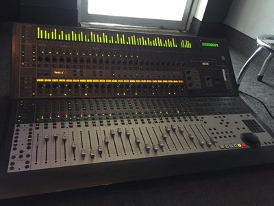 Live Studio Mixers Digidesign Control 24