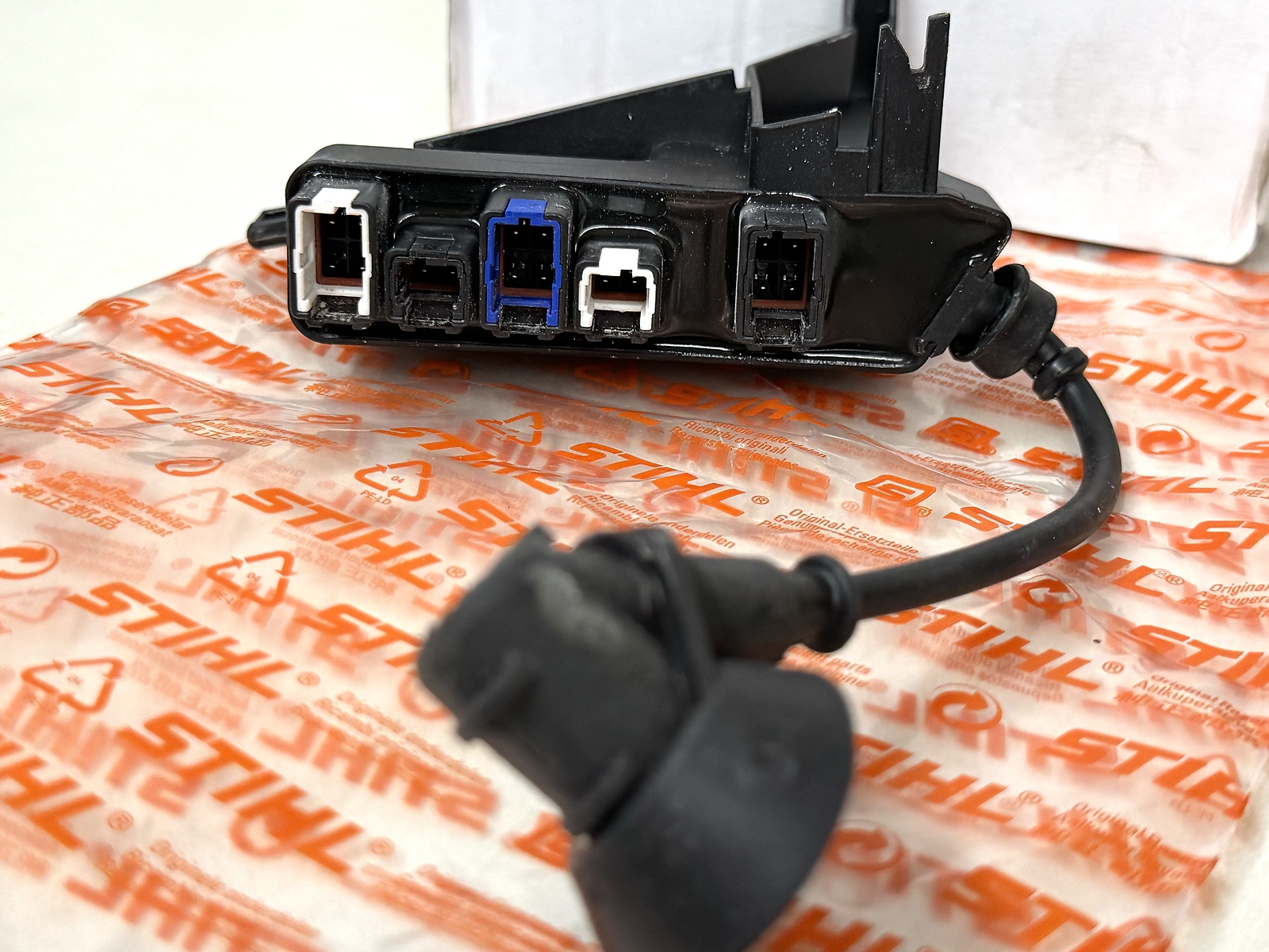 STIHL OEM EFI IGNITION MODULE CONTROL UNIT 4250 400 4701 TS400I TS500I TS 400 I - Picture 2 of 2