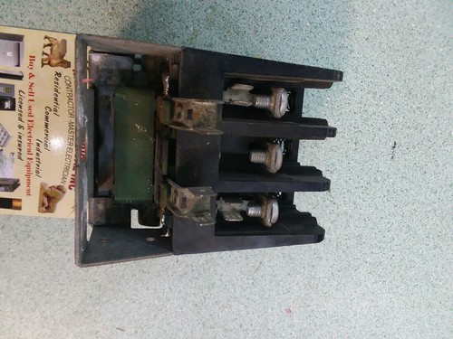 HONEYWELL - CONTACTOR #R4210G 1036  Coil 208/240V, 50/60 CY  (BOX1951)