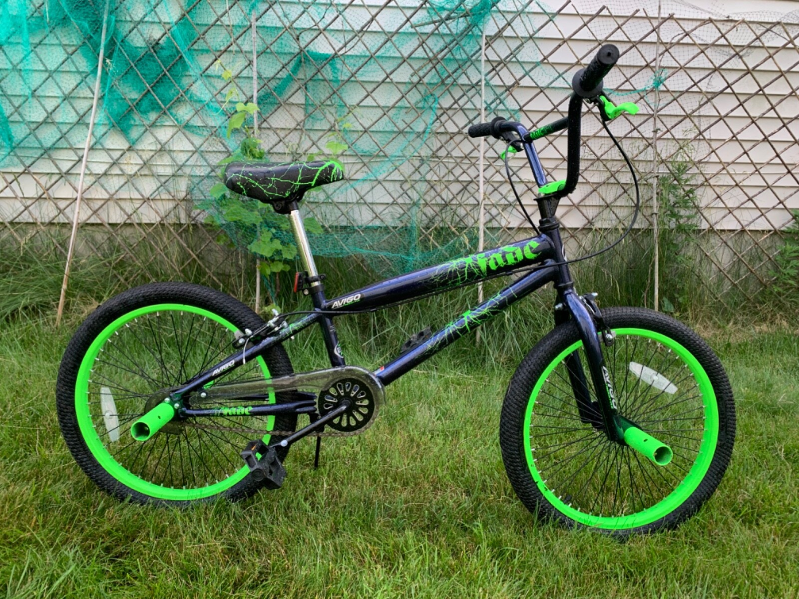 Avigo Freestyle Bike | Bicyclesi
