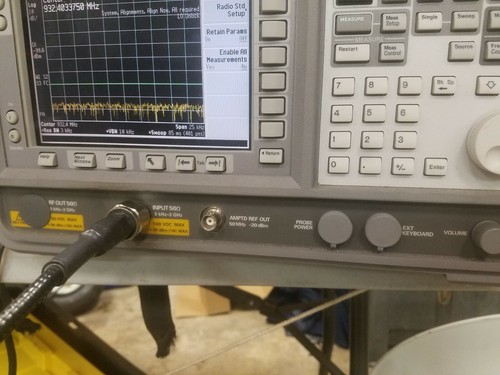 HP Agilent E4402B 9KHz - 3GHz Spectrum ANALYZER, opt 1DS 1DR B72 1D5 A4H BAA AYX