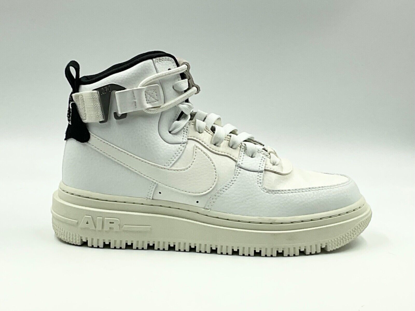 Nike Unisex 8.5 Air Force 1 High Utility 2.0 Sneaker Boots Nike Unisex 8.5 Air Force 1 High Utility 2.0 Sneaker Boots