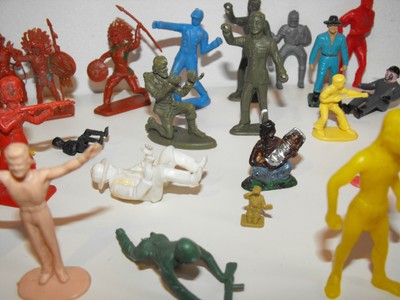Lot of 39 figures Mixed Soldier Cowboys Indians Driver and more....