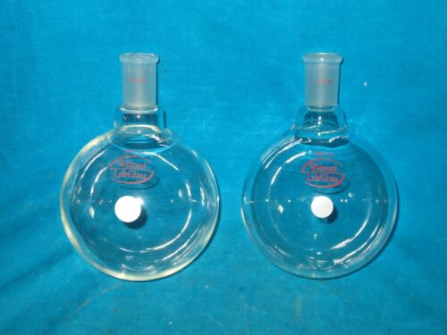 Two (2) Labglass 1000ml Round Bottom 24/40 Boiling Flasks