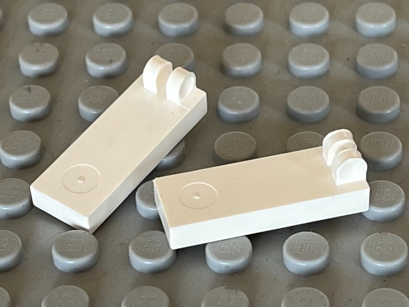 Lego White Hinge Tile 4531 / Set 6982 6875 1737 6856 6893 6770 6981 1656 6544...
