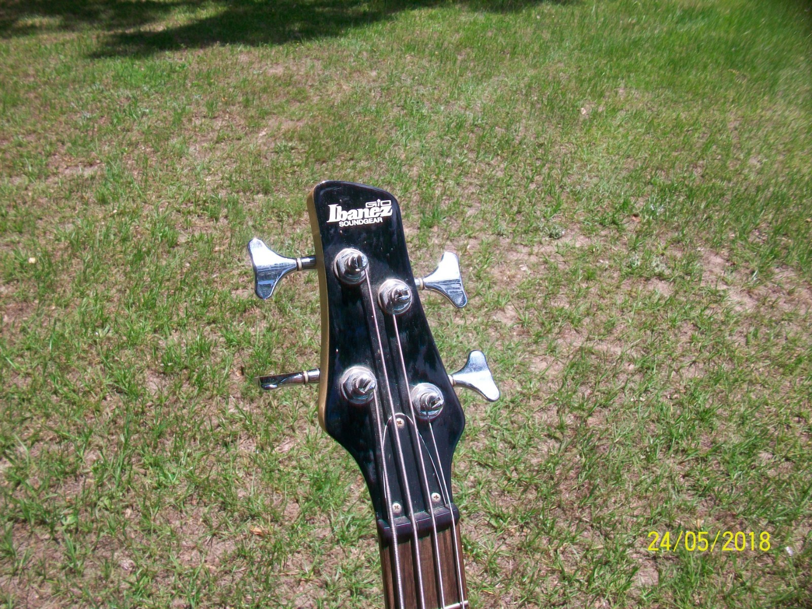 IBANEZ GIO SOUNDGEAR 4 STRING BASS ELECTRIC GUITAR NAVY BLUE