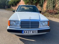 1993 Mercedes-Benz 220 2.2 16v E 4dr SALOON Petrol Automatic