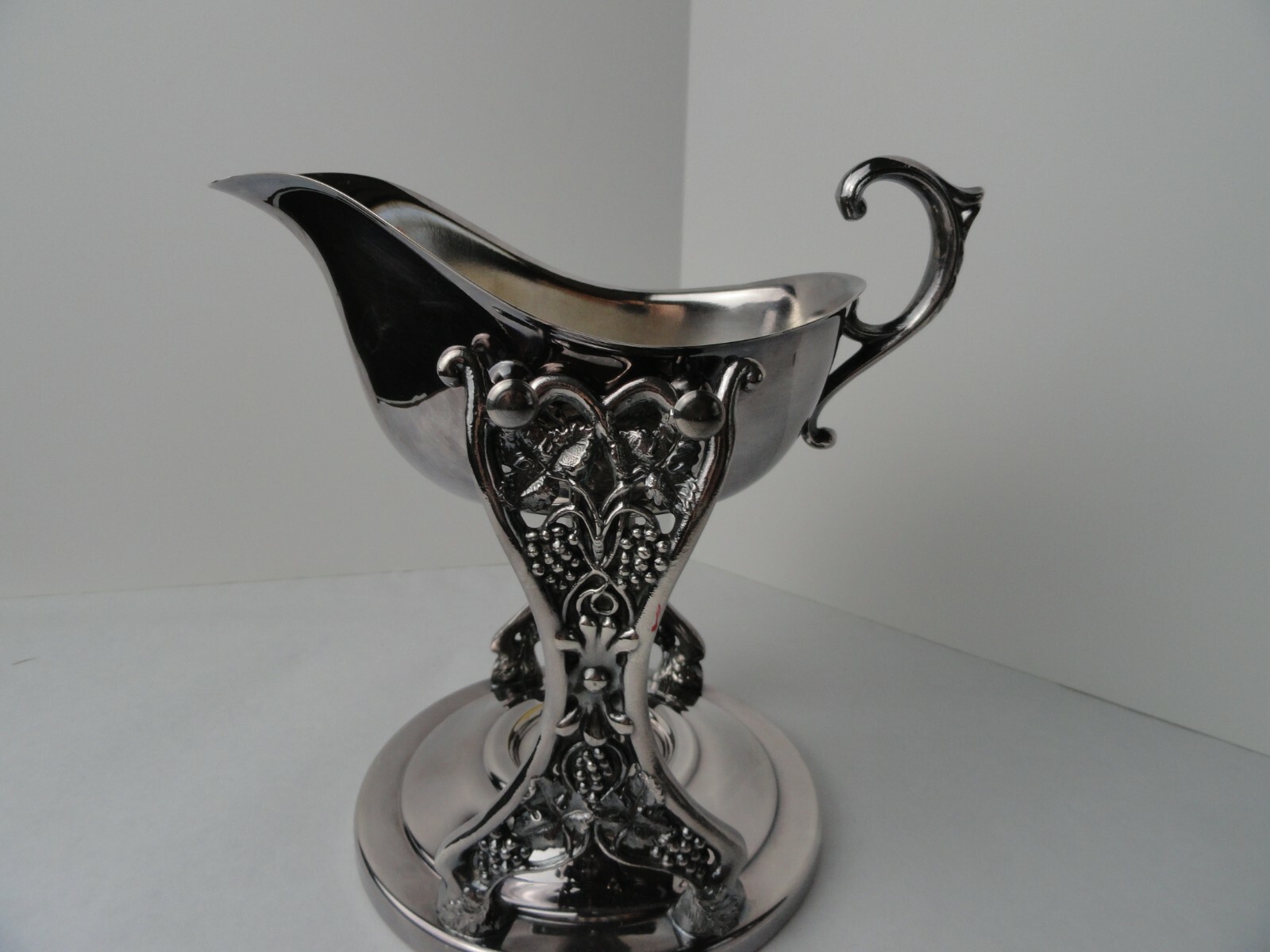 vintage silverplate gravy sauce boat with warming stand sheridan