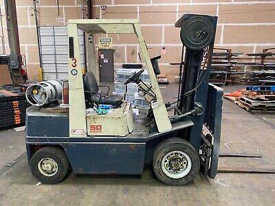 Nissan 30 Forklift Operators Manual