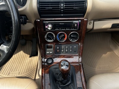 image 4 of interior