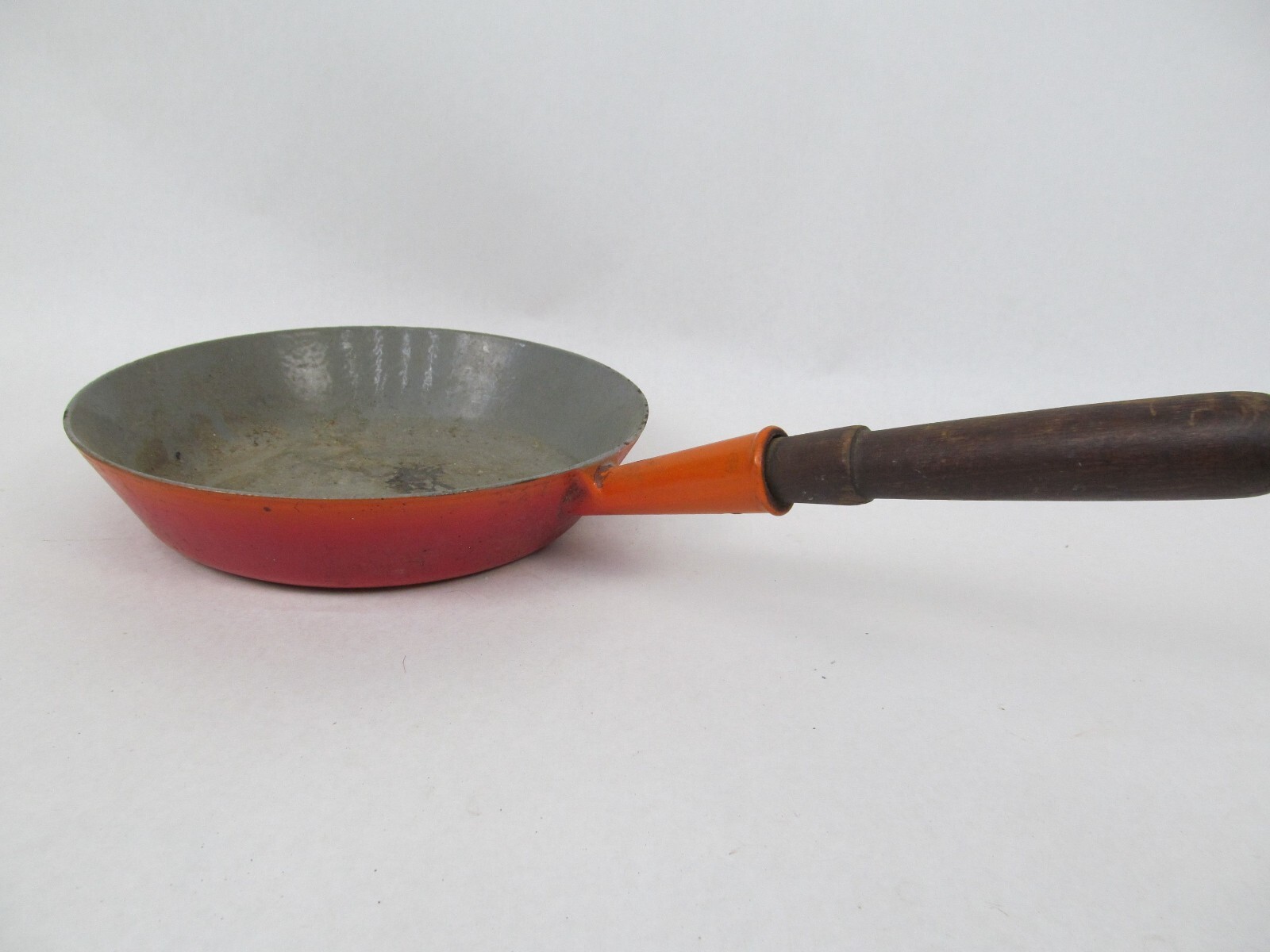希少　廃盤　ヴィンテージ ルクルーゼ　フライパン　24cm ブラウン Vintage Le Creuset 24 Orange Skillet Frying Pan w/ Wood