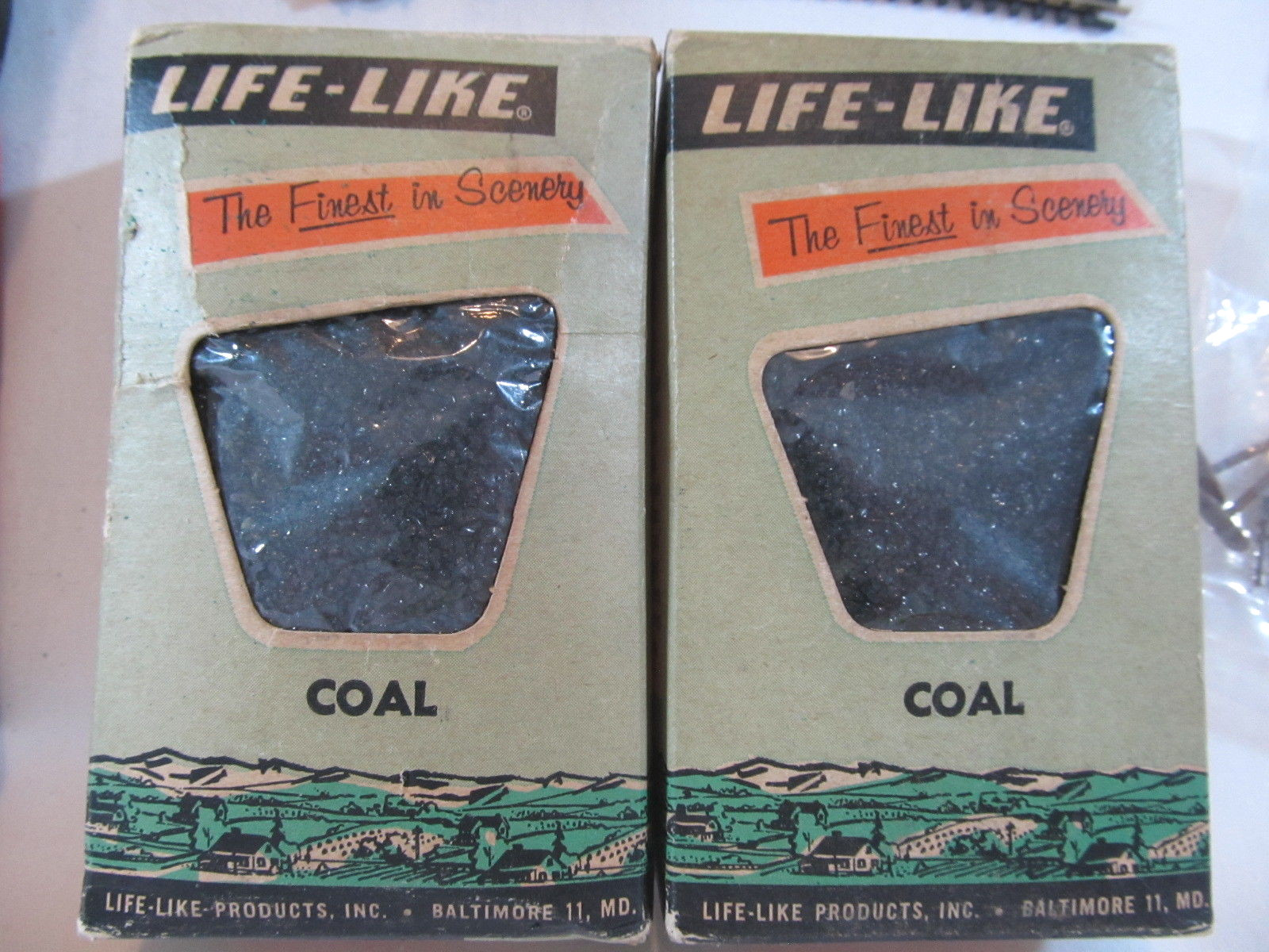 Model Railroad Train Diarama Supplies - Switches, Coal, Grass - Mixed Lot