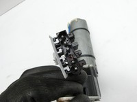 BMW 318Ci E46 00-03 Stellmotor Sitzverstellung Links Vorne BMW 318Ci E46 00-03 25.02.2002 8370816 67618370816... Vorschau 4