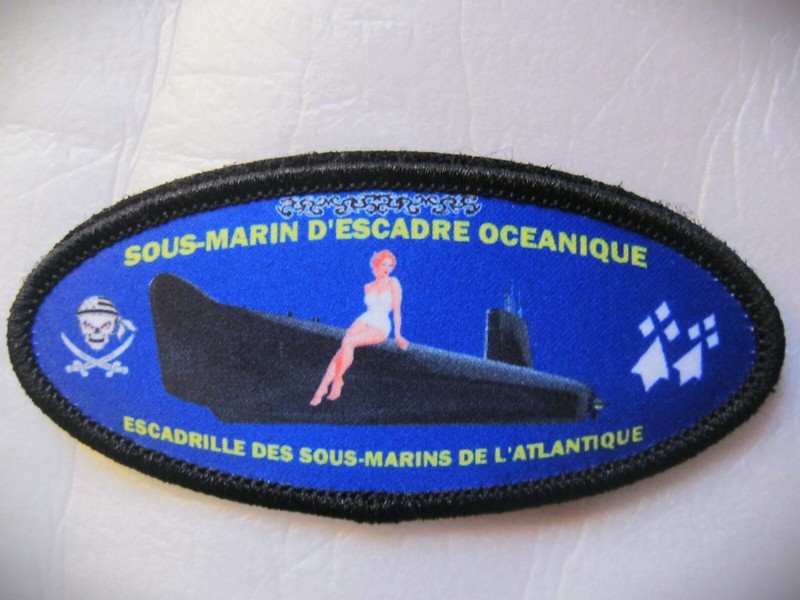 Ecusson Marine Nationale Sous Marin Snle / Sma / Esma Bretagne  Scratch Au Dos