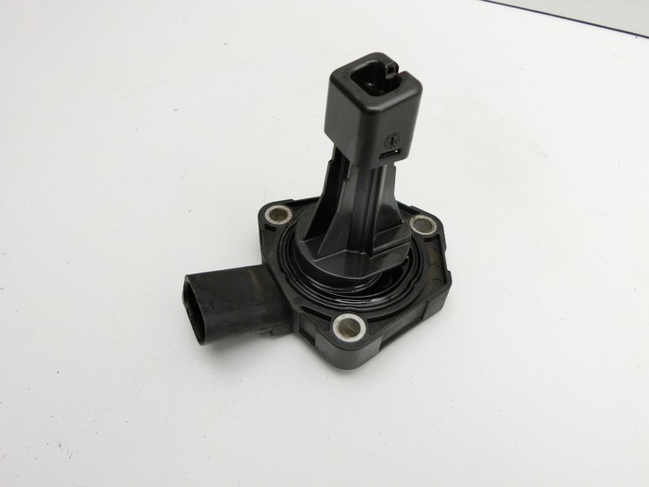 Skoda Superb II 3T 08-13 2.0 125KW CFGB Ölstandssensor Sensor Ölstand Motoröl Geber Skoda Superb II 3T 08-13... Vorschau 3