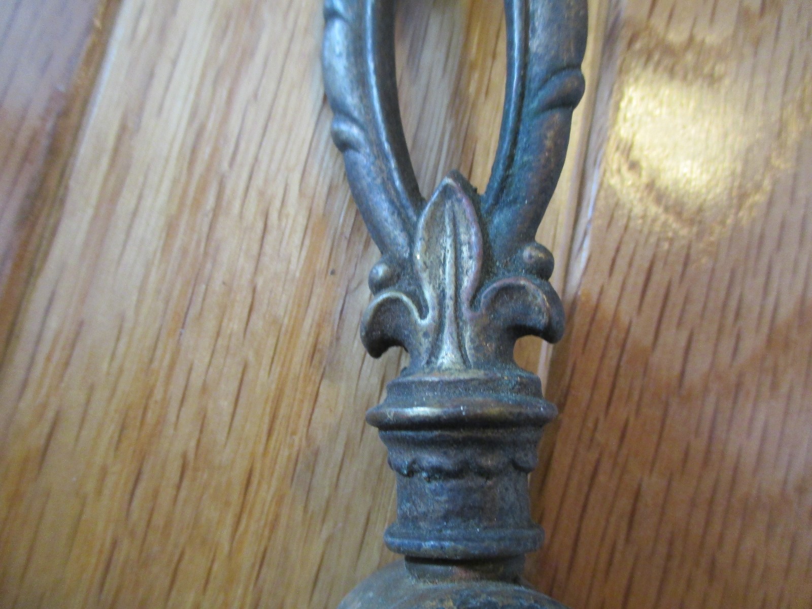 finial metal decorative