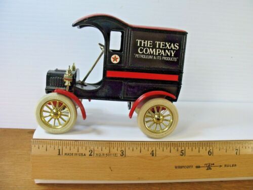 ERTL Texaco Texas Company 1905 Ford Delivery Car Coin Bank with Key