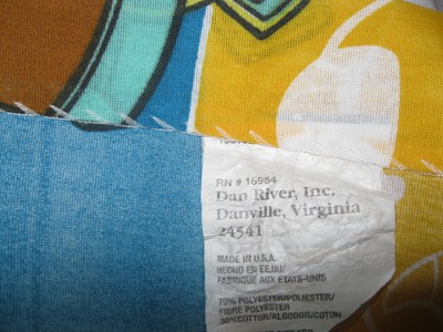 SCOOBY DOO WINDOW VALANCE   AQUA BLUE RED YELLOW DAN RIVER 82 W X 16 1/2 L