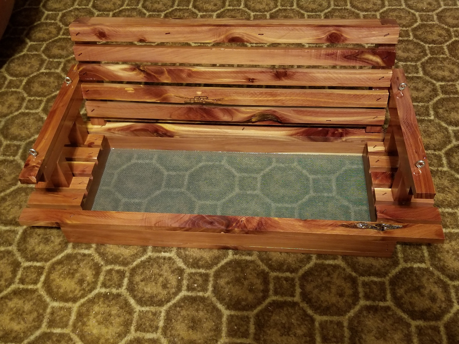 Red Cedar Porch Swing Bird feeder