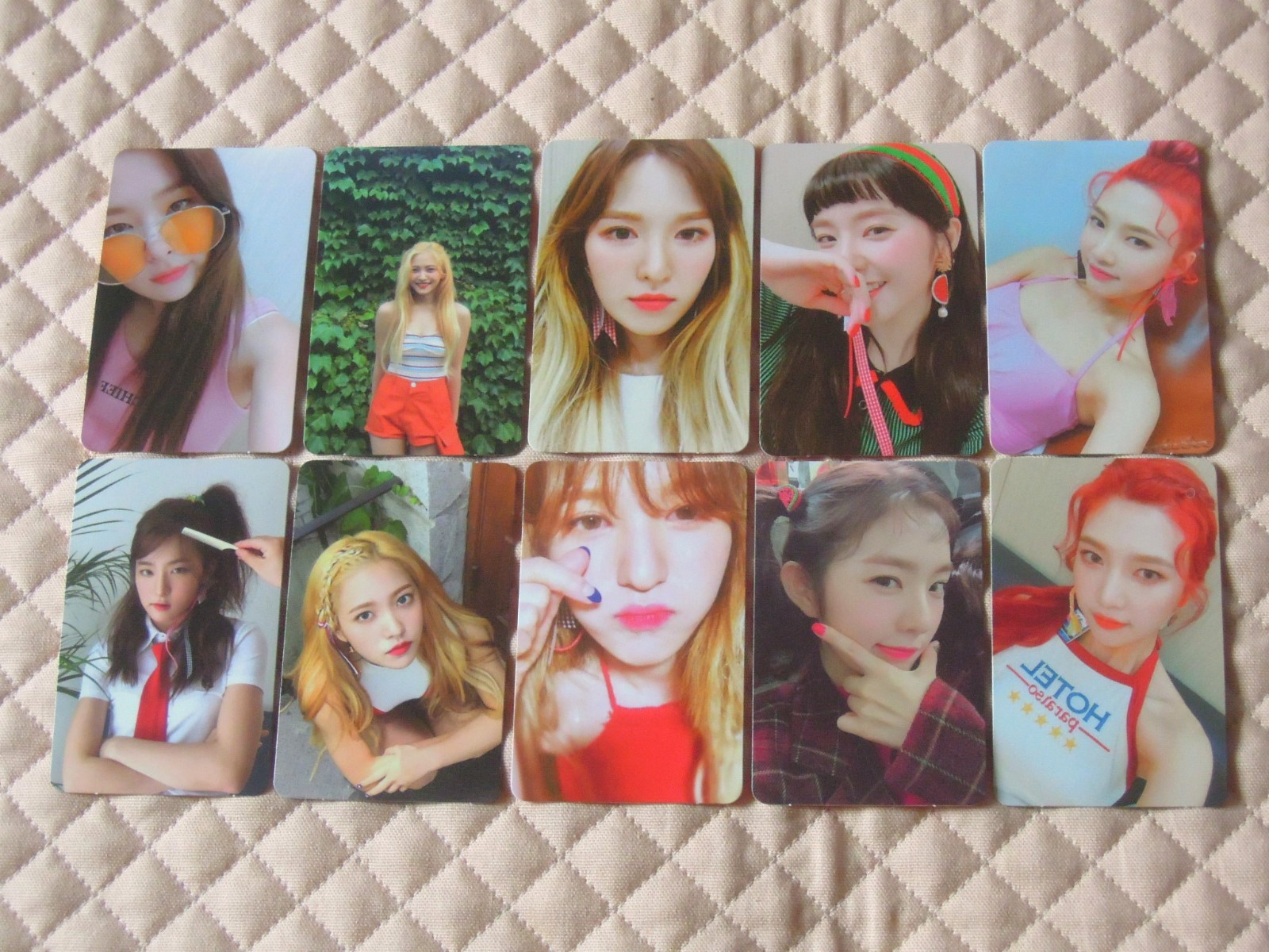 【K-POP】 Red Velvet アルバムまとめ売り RED VELVET - RED VELVET [THE VELVET] 2nd Mini Album CD+48p