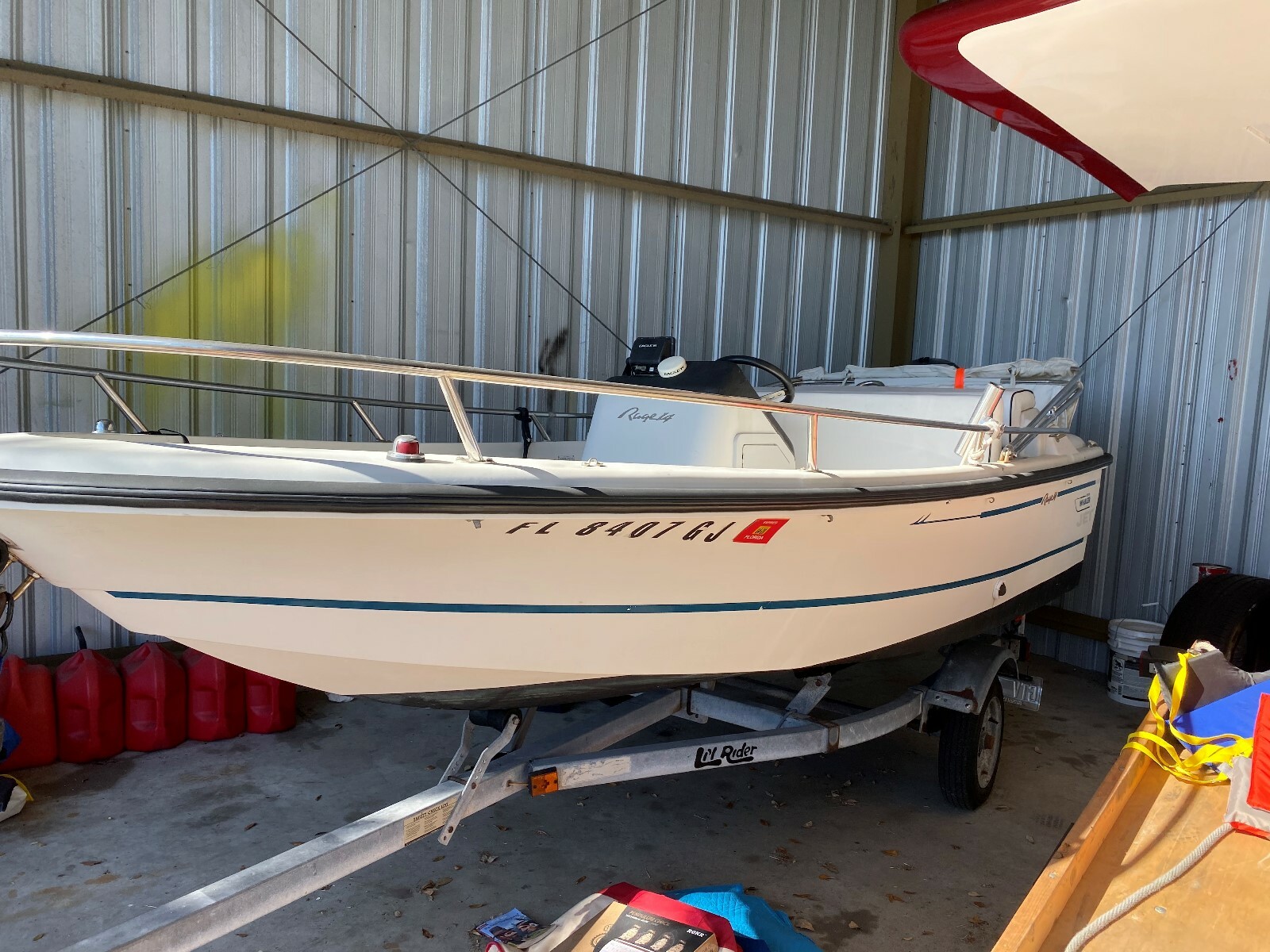 Boston Whaler 14' Center Console with 50 hp Yamaha Outboard (in Fort Lauderdale)