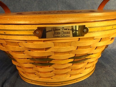 JOHN DEERE MODEL D TRACTOR COLLECTION BASKET - FIRST IN SERIES -2005 - NEW