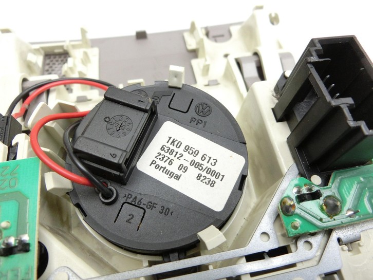 VW Passat 3C B6 05-10 Innenleuchte Innenraumleuchte Schiebedachregler VW Passat 3C B6 05-10 07.12.2006 1K0947106E... Vorschau 5