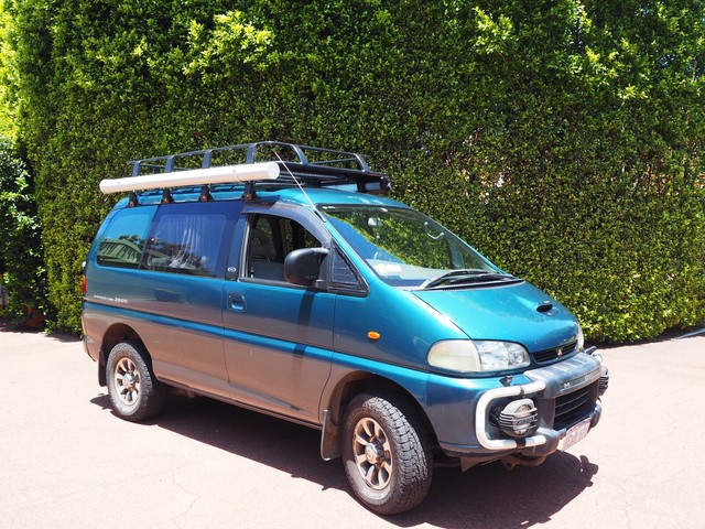 Mitsubishi delica 1996