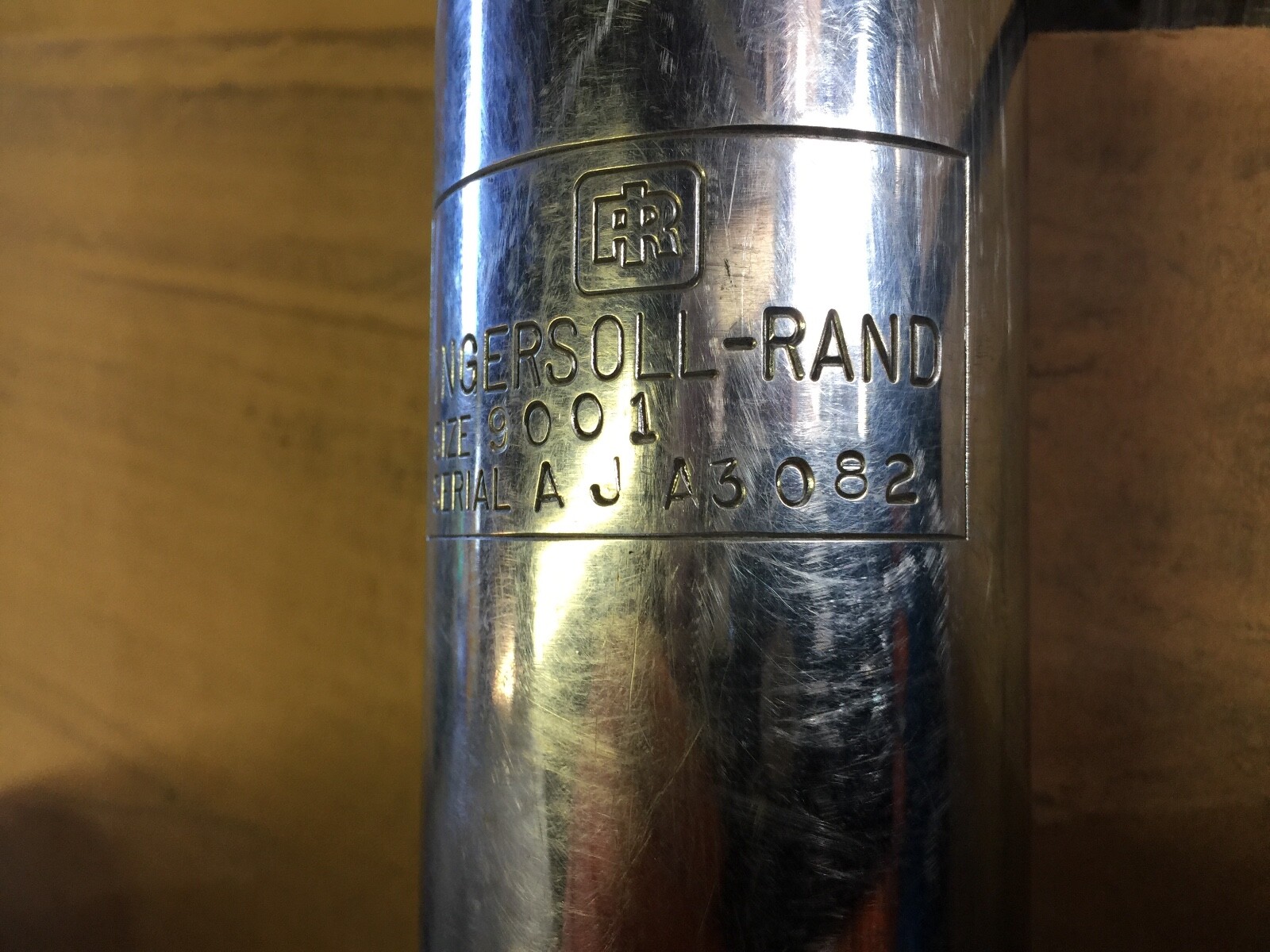 Ingersoll Rand Air Rivet Buster and Bit Size 9001