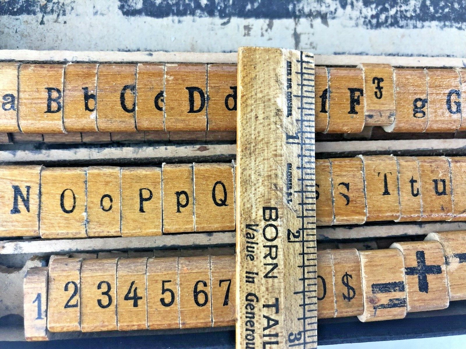 VINTAGE WOOD ALPHABET(UPPER&LOWER CASE) & #s STAMP SET